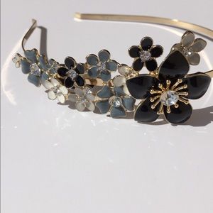 BRAND NEW L. Erickson flower and gem headband